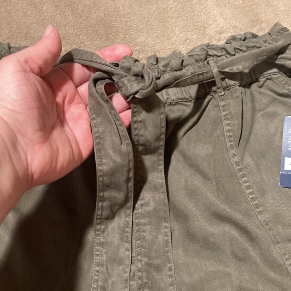 Lucky Brand Paperbag Shorts in Olive - Picture 3 of 8